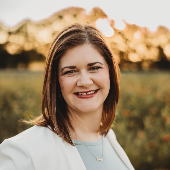 Amber Freeze-Carter, Licensed Marriage and Family Therapist (LMFT)