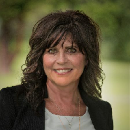 Amy Jacobs, Psychotherapist