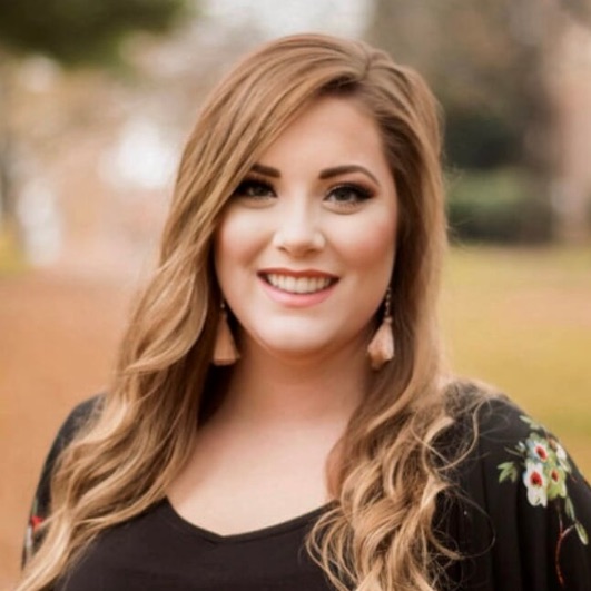 Caitlyn Yesavage, Licensed Clinical Social Worker (LCSW)