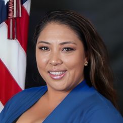 Chonell Candace Woode, Licensed Clinical Social Worker (LCSW)