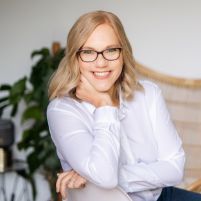Jennifer Bradtke, Psychologist