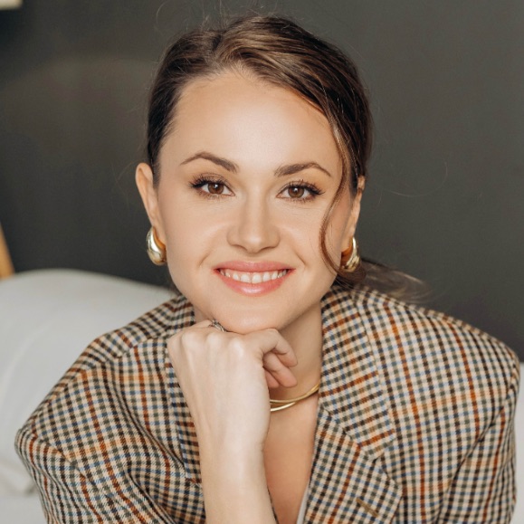 Kateryna Chorna, Licensed Clinical Social Worker (LCSW)