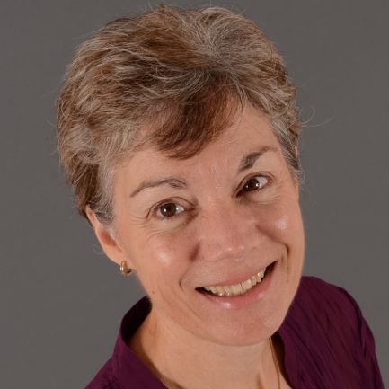 Marjorie Hoelker, Psychologist