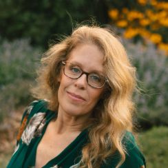 Naomi Osborne, LCMFT, LCAC, SEP, Psychotherapist