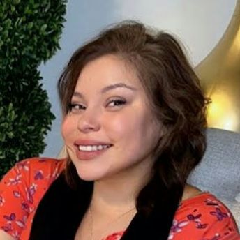 Reina Woods, Licensed Clinical Social Worker (LCSW)